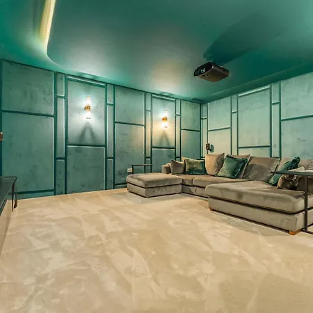 Francesca Front Golf Pool Jacuzzi * Estepona