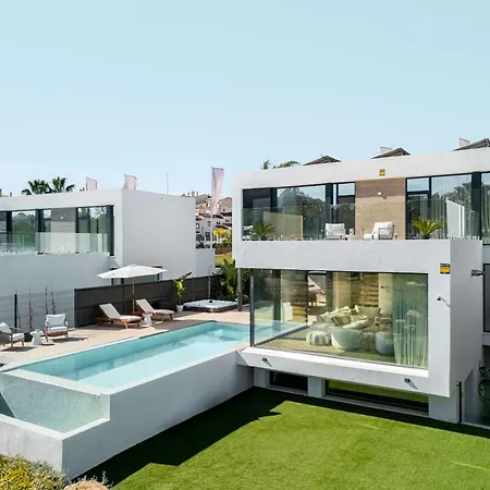 Campanario Front Golf Pool Jacuzzi * إِستيبونا