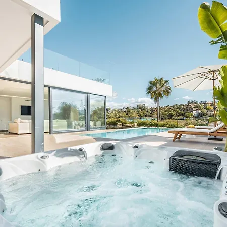 Francesca Front Golf Pool Jacuzzi *