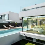 Campanario Front Golf Pool Jacuzzi فيلة